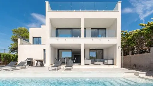 Modern villa with roof terrace, breathtaking sea views and views of Cabrera