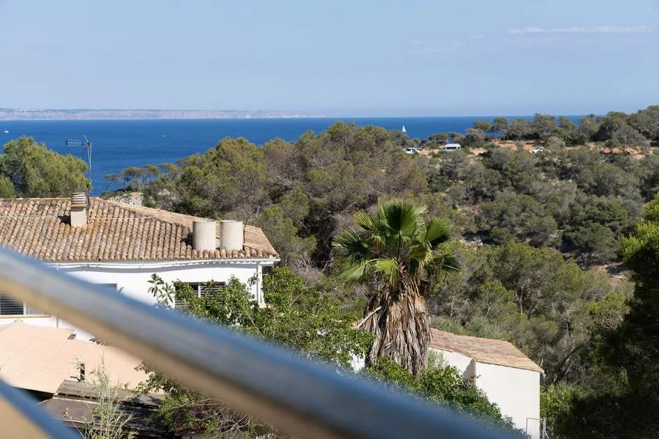 Sunny apartment with sea and panoramic views in Portals Vells