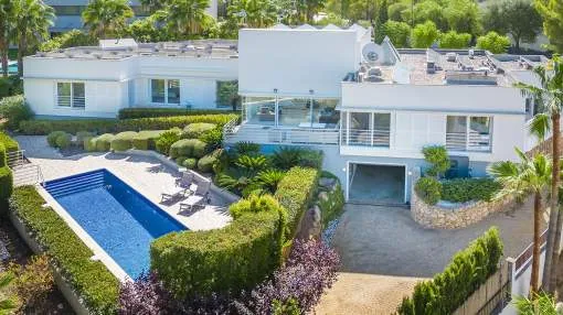 Unique villa near the beach and harbor Unique villa near the beach and harbor