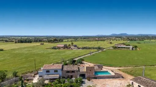 Agrotourism finca with 5 residential units not far from Es Trenc