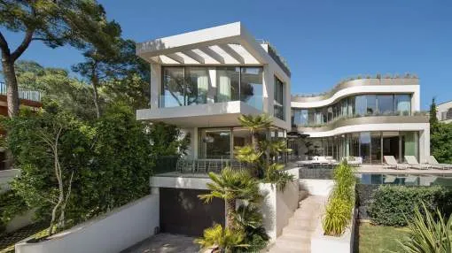 Superb villa in one of the South West’s most exclusive locations Superb villa in one of the South West’s most exclusive locations