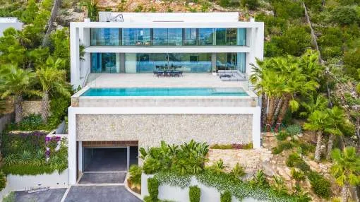 Magnificent luxury villa in a sought-after residential area Magnificent luxury villa in a sought-after residential area
