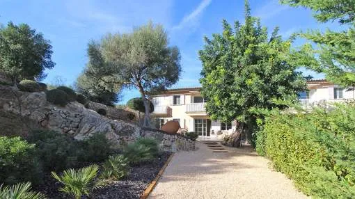 Unique ground floor apartment in an idyllic location