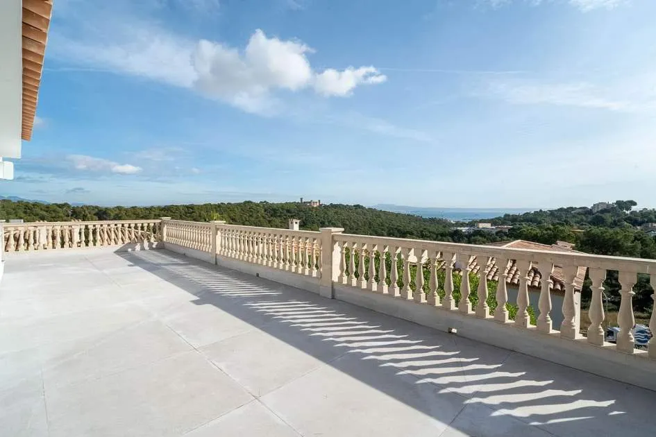 Modern Mediterranean villa with stunning views for first occupancy