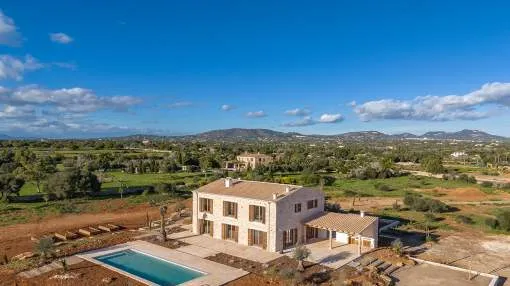 High-quality newly built finca with pool and panoramic views near Santanyí