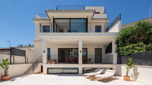 Impressive villa with fantastic panoramic sea views