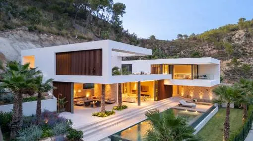 Spectacular villa in a prime residential area with views of the bay of Palma Spectacular villa in a prime residential area with views of the bay of Palma