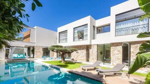 Modern luxury villa close to the centre for first-time occupancy