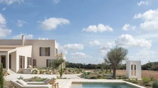 Stylish newly built finca with pool between and the popular natural beach Es Trenc Stylish newly built finca with pool between and the popular natural beach Es Trenc
