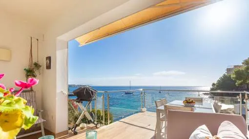 Penthouse in first sea line with breathtaking sea views Penthouse in first sea line with breathtaking sea views