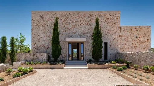 Luxury New-Construction Finca in