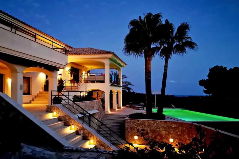 Beautiful villa with sensational views in a top location
