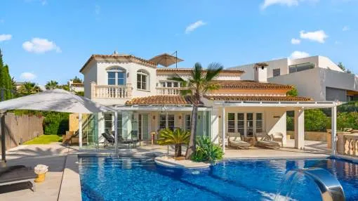 Modernised villa in a prime location in Nova