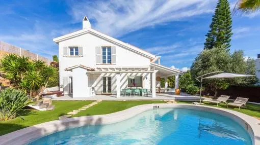 Spacious villa in prime residential area