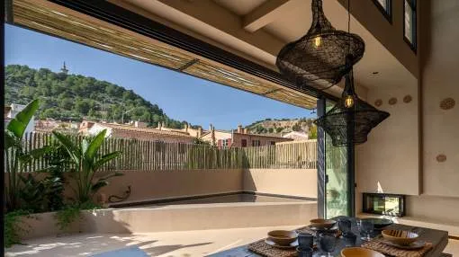 Elegant townhouse in prime residential area near Palma