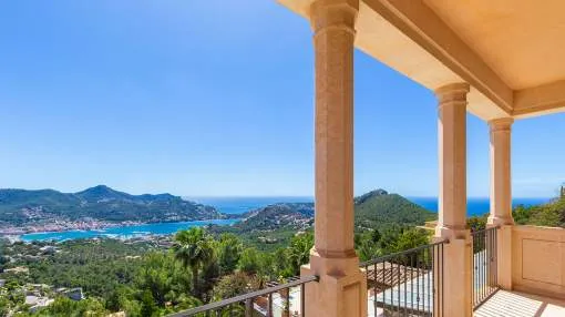 Montport: Luxurious villa with breathtaking harbour and sea views