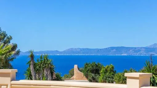 Elegant completely refurbished villa in an exclusive urbanisation near Palma Elegant completely refurbished villa in an exclusive urbanisation near Palma